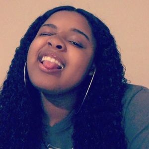 Meet your Posher, Lauryn